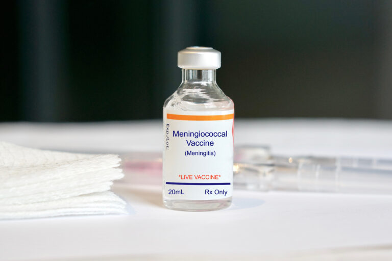 Vacuna contra la meningitis también sirve contra la gonorrea