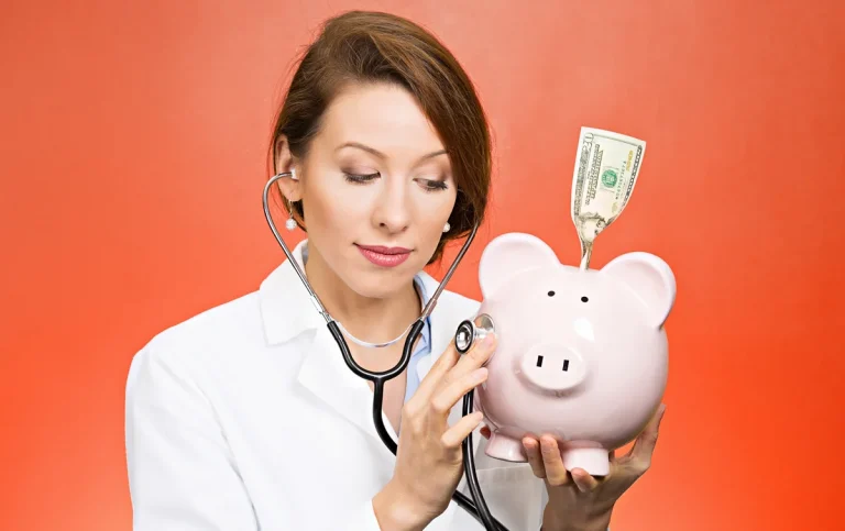 El bienestar integral se logra con la triada salud física, mental y financiera.